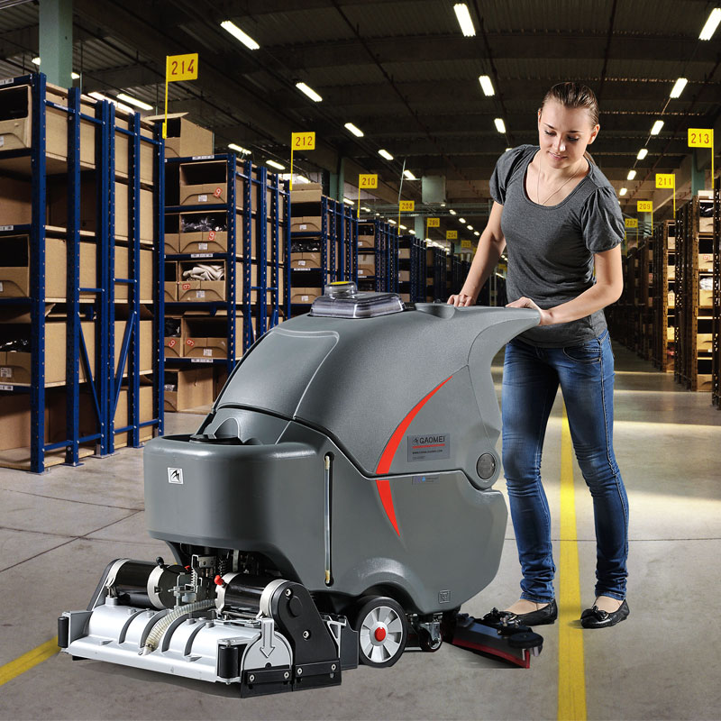 中型拖地機(jī)在倉儲(chǔ)物流行業(yè)的運(yùn)用