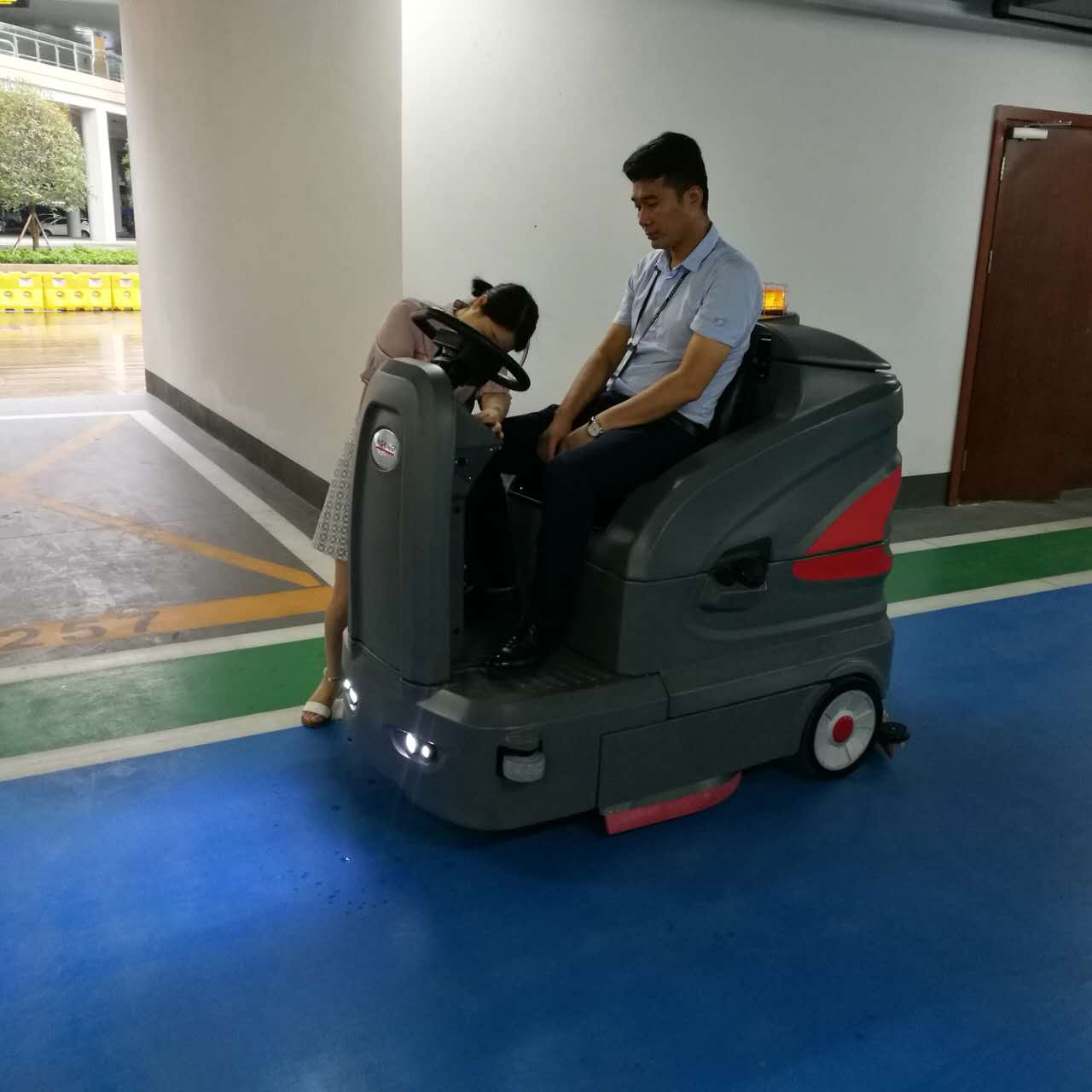 許昌洗地車(chē)