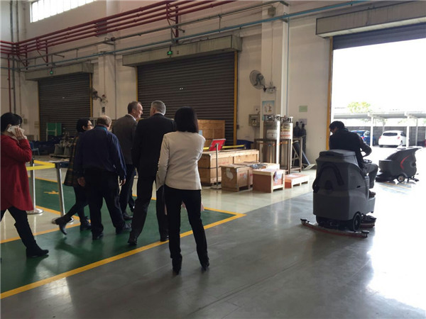 倉(cāng)庫(kù)洗地機(jī)