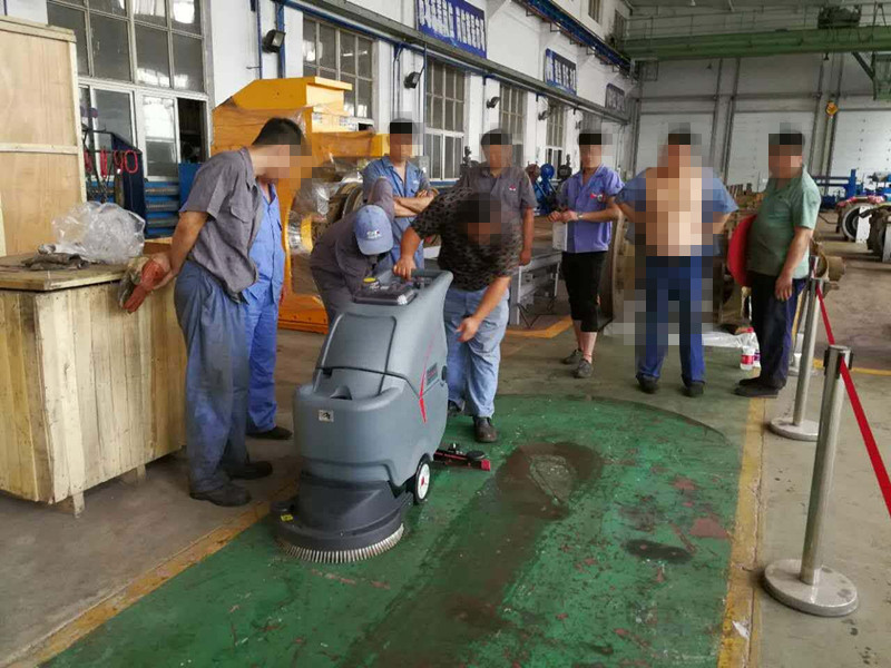 洗地機對工作的環(huán)境有什么要求